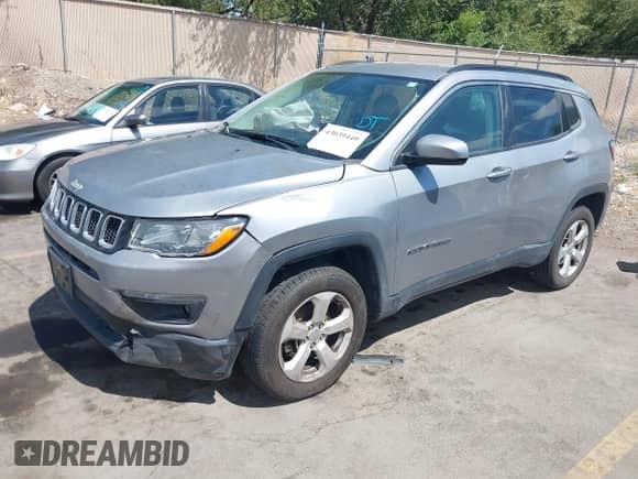 2018 Jeep Compass Latitude z VIN 3C4NJDBB5JT398920, wystawiony jako IAAI lot #43039449 z przebiegiem 84 332 mil mil oraz . Historia ofert i sprzedaży dostępna na DreamBid. Obrazek 17.