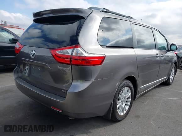 2017 Toyota Sienna XLE with VIN 5TDYZ3DC1HS796023, listed as a IAAI auction lot 43330004 with 91,905 mi miles and . Bid and sale history available at DreamBid. Image 4.