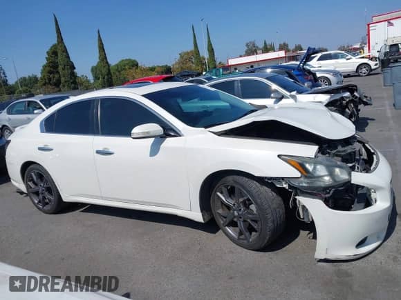 2014 Nissan Maxima S z VIN 1N4AA5AP3EC499205, wystawiony jako IAAI lot #43293358 z przebiegiem Nie podano mil oraz . Historia ofert i sprzedaży dostępna na DreamBid. Obrazek 12.