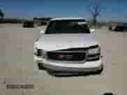 2000 GMC Sierra 1500 SL z VIN 1GTEC14V1YZ312232, wystawiony jako Copart lot #76989834 z przebiegiem 258 360 mil mil oraz Czysty tytuł • Clean title. Historia ofert i sprzedaży dostępna na DreamBid. Obrazek 10.