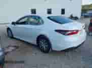 2021 Toyota Camry Hybrid LE with VIN 4T1C31AK7MU554477, listed as a IAAI auction lot 43395450 with 139,747 mi miles and . Bid and sale history available at DreamBid. Image 3.