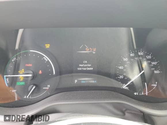 2023 Toyota Sienna XLE с VIN 5TDYRKEC4PS153026, выставлен на аукционе Copart как лот 82388745 с пробегом 111 006 миль миль и Списание • Salvage title. История ставок и продаж доступна на DreamBid. Изображение 9.