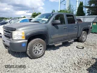 2011 Chevrolet Silverado 1500 LS z VIN 3GCPKREAXBG204933, wystawiony jako Copart lot #65831275 z przebiegiem 177 540 mil mil oraz Szkoda całkowita • Salvage title. Historia ofert i sprzedaży dostępna na DreamBid. Obrazek 1.