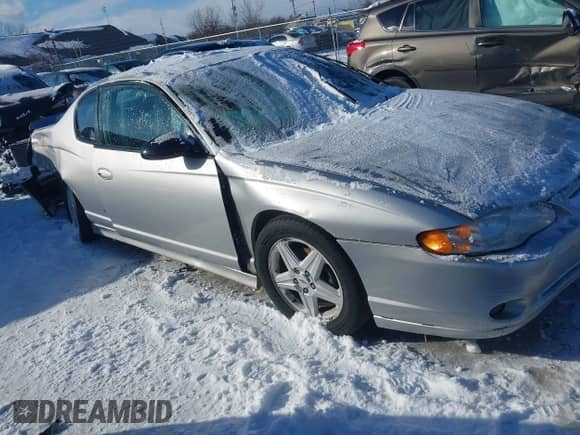 2005 Chevrolet Monte Carlo SS Supercharged z VIN 2G1WZ121959233215, wystawiony jako IAAI lot #41576039 z przebiegiem 120 473 mil mil oraz . Historia ofert i sprzedaży dostępna na DreamBid. Obrazek 14.
