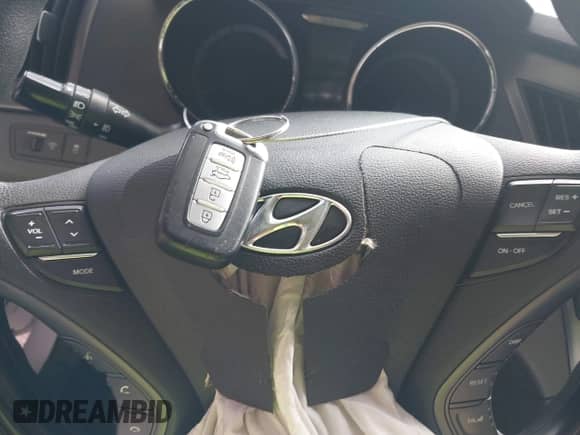 2015 Hyundai Sonata Limited z VIN KMHEC4A49FA137569, wystawiony jako IAAI lot #43418501 z przebiegiem 170 045 mil mil oraz . Historia ofert i sprzedaży dostępna na DreamBid. Obrazek 11.