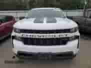 2021 Chevrolet Silverado 1500 Custom z VIN 1GCPWBEK4MZ248062, wystawiony jako Copart lot #86242255 z przebiegiem 124 564 mil mil oraz Czysty tytuł • Clean title. Historia ofert i sprzedaży dostępna na DreamBid. Obrazek 5.