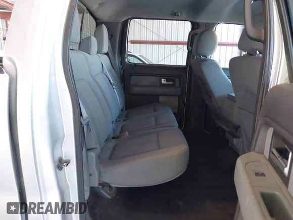 2013 Ford F-150 XL z VIN 1FTFW1CF4DKF20629, wystawiony jako IAAI lot #41857581 z przebiegiem 509 894 mil mil oraz . Historia ofert i sprzedaży dostępna na DreamBid. Obrazek 8.