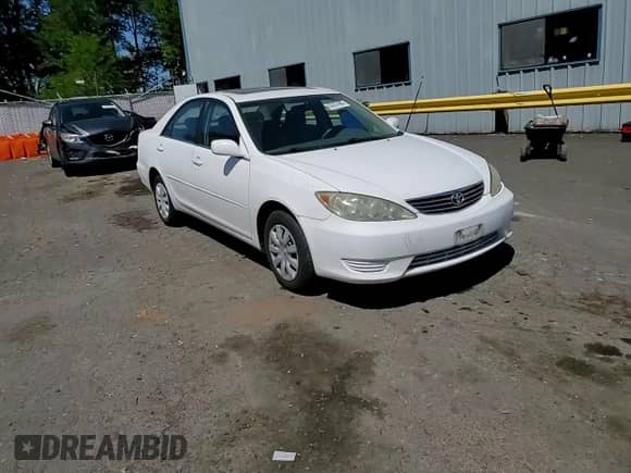 2005 Toyota Camry STD with VIN 4T1BE32K15U544108, listed as a Copart auction lot 63267485 with 143,308 mi miles and Salvage title. Bid and sale history available at DreamBid. Image 13.