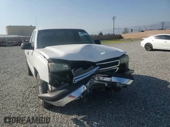 2006 Chevrolet Silverado 1500 Work Truck с VIN 3GCEC14VX6G246762, выставлен на аукционе Copart как лот 46645975 с пробегом 198 696 миль миль и Списание • Salvage title. История ставок и продаж доступна на DreamBid. Изображение 10.