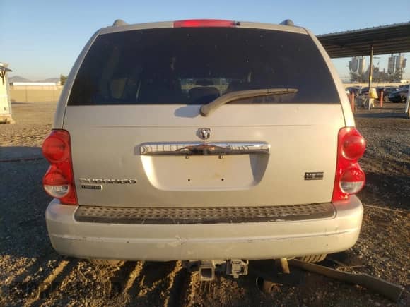 2004 Dodge Durango Limited with VIN 1D4HD58D74F175069, listed as a Copart auction lot 80772994 with 252,097 mi miles and Clean title. Bid and sale history available at DreamBid. Image 6.