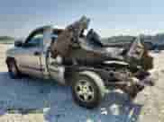 2000 Chevrolet Silverado 1500 z VIN 1GCEC14V7YZ105294, wystawiony jako Copart lot #71396935 z przebiegiem 257 942 mil mil oraz Szkoda całkowita • Salvage title. Historia ofert i sprzedaży dostępna na DreamBid. Obrazek 2.