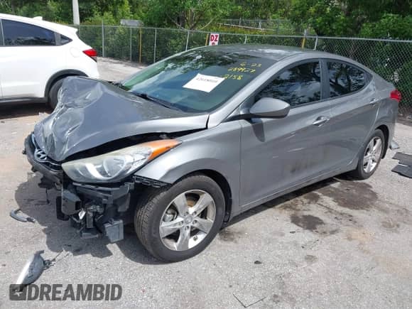 2013 Hyundai Elantra GLS с VIN 5NPDH4AE3DH162158, выставлен на аукционе IAAI как лот 42618010 с пробегом 186 965 миль миль и . История ставок и продаж доступна на DreamBid. Изображение 2.