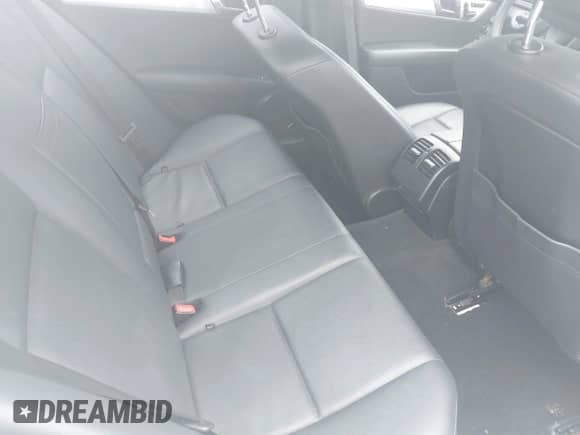 2010 Mercedes-Benz C 300 Sport с VIN WDDGF8BB0AR093597, выставлен на аукционе IAAI как лот 42876595 с пробегом 135 354 миль миль и . История ставок и продаж доступна на DreamBid. Изображение 8.