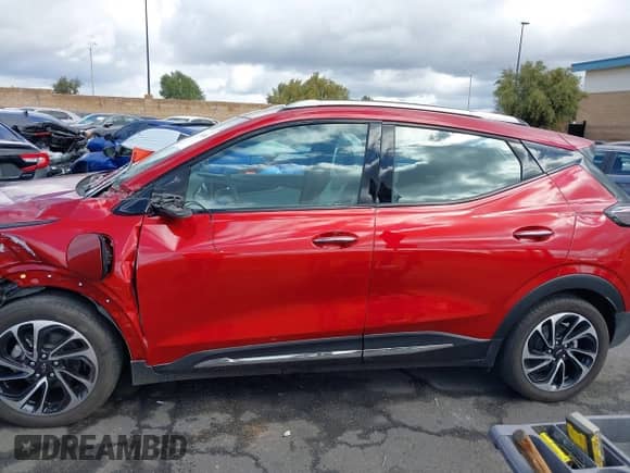 2022 Chevrolet Bolt EUV Premier z VIN 1G1FZ6S01N4110743, wystawiony jako IAAI lot #41739888 z przebiegiem 4 307 mil mil oraz . Historia ofert i sprzedaży dostępna na DreamBid. Obrazek 14.