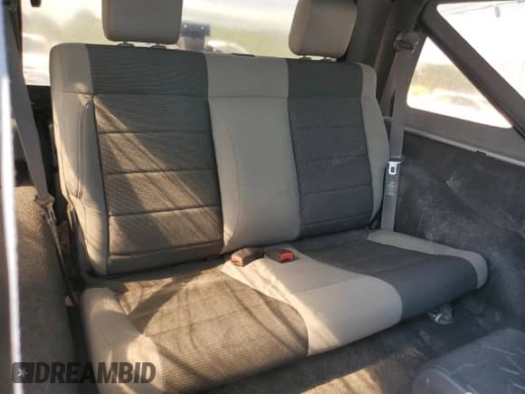 2007 Jeep Wrangler X с VIN 1J4FA24177L142029, выставлен на аукционе Copart как лот 62381045 с пробегом 118 691 миль миль и Чистый • Clean title. История ставок и продаж доступна на DreamBid. Изображение 10.