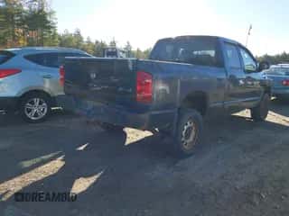 2007 Dodge 1500 SLT с VIN 1D7HU18N97J581974, выставлен на аукционе IAAI как лот 43390647 с пробегом 281 568 миль миль и . История ставок и продаж доступна на DreamBid. Изображение 4.