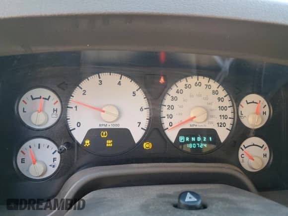 2008 Dodge 1500 Laramie с VIN 1D3HU18218J105937, выставлен на аукционе Copart как лот 87644685 с пробегом 180 724 миль миль и Списание • Salvage title. История ставок и продаж доступна на DreamBid. Изображение 9.