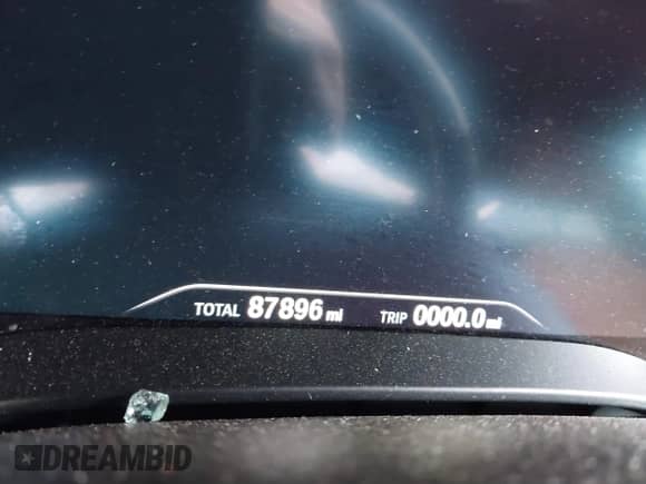 2018 BMW 5 Series M550i xDrive с VIN WBAJB9C56JB035929, выставлен на аукционе IAAI как лот 41732048 с пробегом 87 896 миль миль и . История ставок и продаж доступна на DreamBid. Изображение 14.