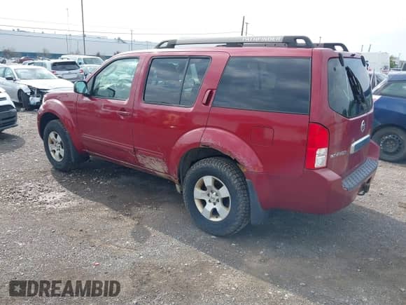 2005 Nissan Pathfinder SE z VIN 5N1AR18W25C769867, wystawiony jako IAAI lot #43158627 z przebiegiem 214 763 mil mil oraz . Historia ofert i sprzedaży dostępna na DreamBid. Obrazek 3.