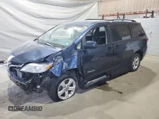 2020 Toyota Sienna LE с VIN 5TDKZ3DC4LS052902, выставлен на аукционе Copart как лот 71734925 с пробегом Не указан миль и Списание • Salvage title. История ставок и продаж доступна на DreamBid. Изображение 1.
