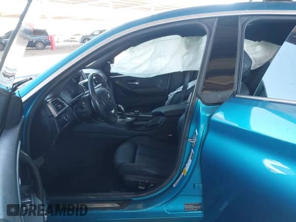 2018 BMW 4 Series 430i with VIN WBA4J1C52JBG80811, listed as a IAAI auction lot 43226177 with 53,253 mi miles and . Bid and sale history available at DreamBid. Image 5.