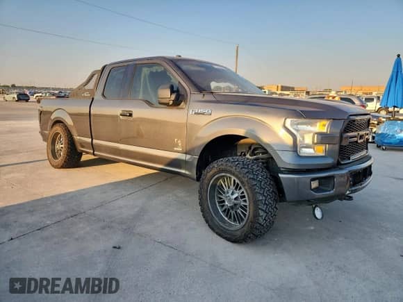 2016 Ford F-150 XLT z VIN 1FTEX1EP6GKF57331, wystawiony jako Copart lot #84921825 z przebiegiem 155 718 mil mil oraz Czysty tytuł • Clean title. Historia ofert i sprzedaży dostępna na DreamBid. Obrazek 4.