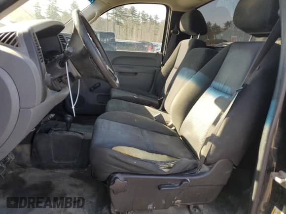2011 GMC Sierra 1500 Work Truck z VIN 1GTN2TEX5BZ342761, wystawiony jako Copart lot #48891425 z przebiegiem 169 410 mil mil oraz Szkoda całkowita • Salvage title. Historia ofert i sprzedaży dostępna na DreamBid. Obrazek 7.
