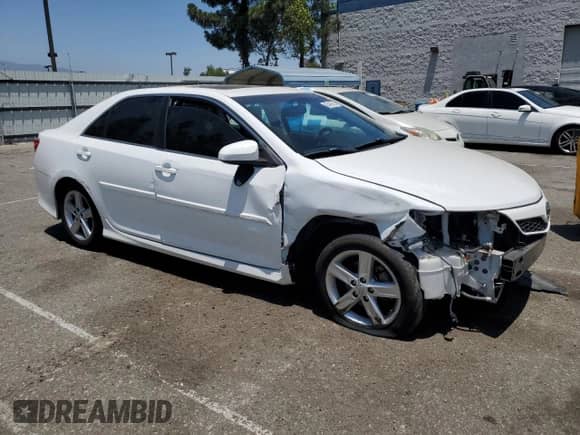 2014 Toyota Camry SE Sport с VIN 4T1BF1FK2EU384350, выставлен на аукционе Copart как лот 62418625 с пробегом 121 078 миль миль и Списание • Salvage title. История ставок и продаж доступна на DreamBid. Изображение 4.