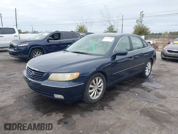 2006 Hyundai Azera SE с VIN KMHFC46F86A110023, выставлен на аукционе IAAI как лот 41427898 с пробегом 197 837 миль миль и . История ставок и продаж доступна на DreamBid. Изображение 17.