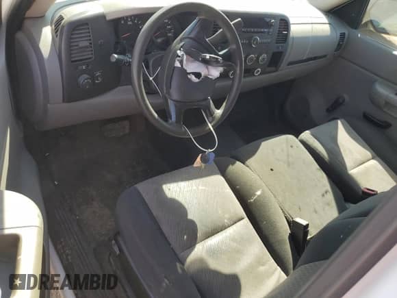 2009 Chevrolet Silverado 1500 Work Truck with VIN 1GCEC14X09Z135188, listed as a Copart auction lot 80098045 with Not provided miles and Clean title. Bid and sale history available at DreamBid. Image 8.