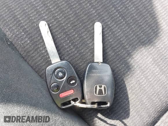 2005 Honda Accord LX с VIN 1HGCM55465A186804, выставлен на аукционе IAAI как лот 42663652 с пробегом 197 179 миль миль и . История ставок и продаж доступна на DreamBid. Изображение 11.