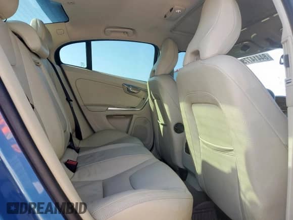 2014 Volvo S60 T5 с VIN YV1612FSXE2297148, выставлен на аукционе Copart как лот 84414775 с пробегом 56 133 миль миль и Списание • Salvage title. История ставок и продаж доступна на DreamBid. Изображение 10.