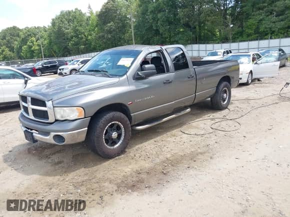 2005 Dodge 2500 SLT with VIN 3D7KR28C55G724977, listed as a IAAI auction lot 42632624 with 171,692 mi miles and . Bid and sale history available at DreamBid. Image 18.