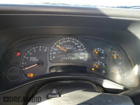 2006 Chevrolet Silverado 1500 Work Truck с VIN 3GCEC14V56G133642, выставлен на аукционе Copart как лот 76820074 с пробегом 436 060 миль миль и Списание • Salvage title. История ставок и продаж доступна на DreamBid. Изображение 9.