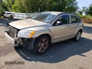 2010 Dodge Caliber SXT с VIN 1B3CB4HA4AD618817, выставлен на аукционе Copart как лот 65982274 с пробегом 107 817 миль миль и Списание • Salvage title. История ставок и продаж доступна на DreamBid. Изображение 1.