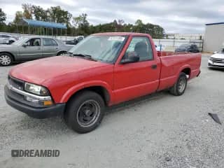 2003 Chevrolet S-10 с VIN 1GCCS14X238222095, выставлен на аукционе Copart как лот 82201395 с пробегом 128 728 миль миль и Списание • Salvage title. История ставок и продаж доступна на DreamBid. Изображение 1.
