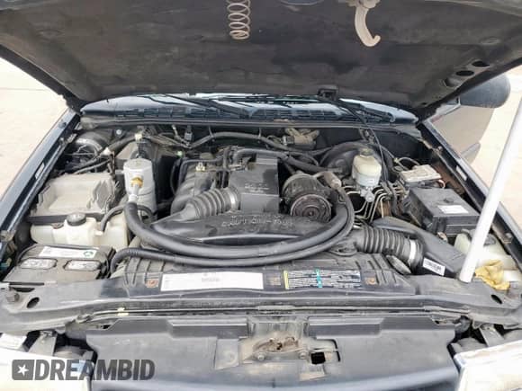 2003 Chevrolet S-10 LS с VIN 1GCCS14H938265325, выставлен на аукционе Copart как лот 59508025 с пробегом 140 002 миль миль и Списание • Salvage title. История ставок и продаж доступна на DreamBid. Изображение 11.
