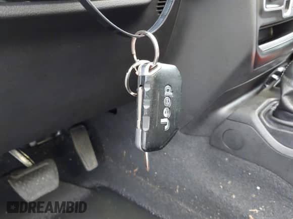 2023 Jeep Wrangler Sahara with VIN 1C4JJXP63PW683629, listed as a IAAI auction lot 43033295 with 29,261 mi miles and . Bid and sale history available at DreamBid. Image 11.