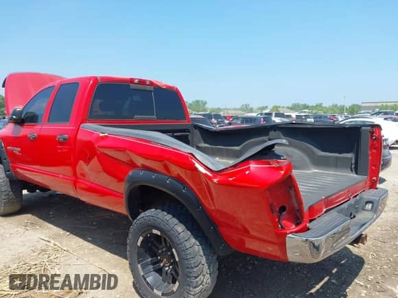 2005 Dodge 2500 SLT with VIN 3D7KS28C95G844477, listed as a IAAI auction lot 42702050 with 182,932 mi miles and . Bid and sale history available at DreamBid. Image 6.