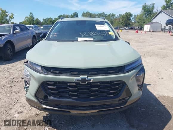 2025 Chevrolet Trax ACTIV z VIN KL77LKEP5SC168464, wystawiony jako IAAI lot #42880231 z przebiegiem 3 274 mil mil oraz . Historia ofert i sprzedaży dostępna na DreamBid. Obrazek 13.