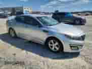 2015 Kia Optima LX с VIN 5XXGM4A70FG505453, выставлен на аукционе Copart как лот 71975875 с пробегом 183 665 миль миль и Списание • Salvage title. История ставок и продаж доступна на DreamBid. Изображение 4.