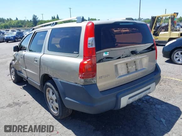 2005 Volvo XC70 with VIN YV1SZ592551202876, listed as a IAAI auction lot 42741141 with 214,250 mi miles and . Bid and sale history available at DreamBid. Image 3.