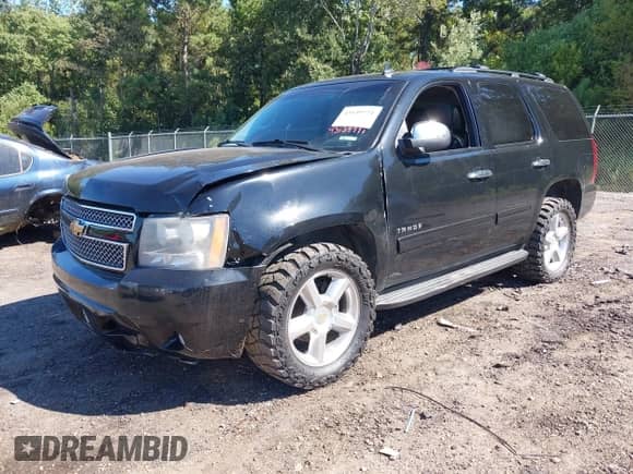 2012 Chevrolet Tahoe LS с VIN 1GNSCAE09CR170850, выставлен на аукционе IAAI как лот 43139771 с пробегом 211 710 миль миль и . История ставок и продаж доступна на DreamBid. Изображение 2.