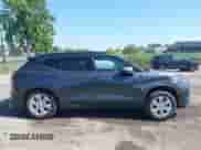 2021 Chevrolet Blazer LT z VIN 3GNKBCRS5MS521987, wystawiony jako IAAI lot #42563924 z przebiegiem 64 938 mil mil oraz . Historia ofert i sprzedaży dostępna na DreamBid. Obrazek 14.