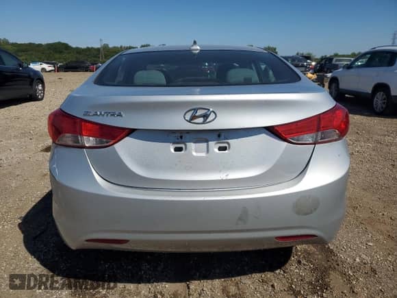 2013 Hyundai Elantra GLS z VIN 5NPDH4AE2DH305374, wystawiony jako Copart lot #71523955 z przebiegiem 151 176 mil mil oraz Szkoda całkowita • Salvage title. Historia ofert i sprzedaży dostępna na DreamBid. Obrazek 6.