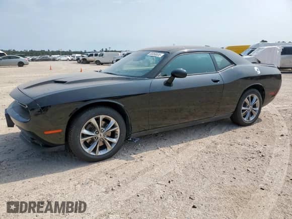 2020 Dodge Challenger SXT with VIN 2C3CDZGG6LH121614, listed as a Copart auction lot 58050835 with 119,981 mi miles and Clean title. Bid and sale history available at DreamBid. Image 1.