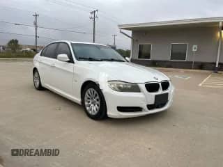 2011 BMW 3 Series 328i with VIN WBAPH7G50BNM55998, listed as a Copart auction lot 85422435 with 174,792 mi miles and Clean title. Bid and sale history available at DreamBid. Image 1.