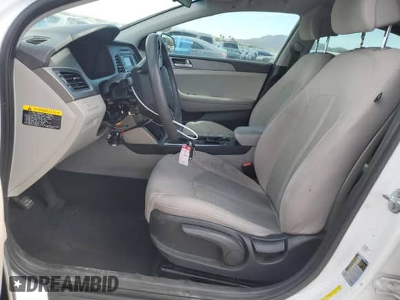 2017 Hyundai Sonata 2.4L z VIN 5NPE24AF6HH487553, wystawiony jako Copart lot #82072085 z przebiegiem 141 504 mil mil oraz Szkoda całkowita • Salvage title. Historia ofert i sprzedaży dostępna na DreamBid. Obrazek 7.