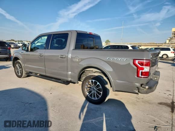 2020 Ford F-150 XLT with VIN 1FTEW1CPXLFB98798, listed as a Copart auction lot 84609365 with 85,566 mi miles and Salvage title. Bid and sale history available at DreamBid. Image 2.
