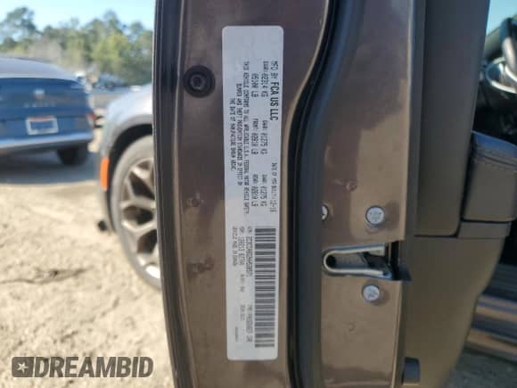 2017 Chrysler 300 S с VIN 2C3CCABG2HH538571, выставлен на аукционе Copart как лот 84946855 с пробегом 139 234 миль миль и Списание • Salvage title. История ставок и продаж доступна на DreamBid. Изображение 12.